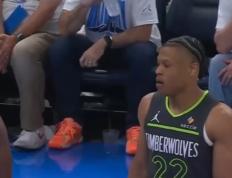 关于明尼苏达森林狼季后赛鏖战切尔西，杜兰特砍下8记关键球，全场沸腾的信息